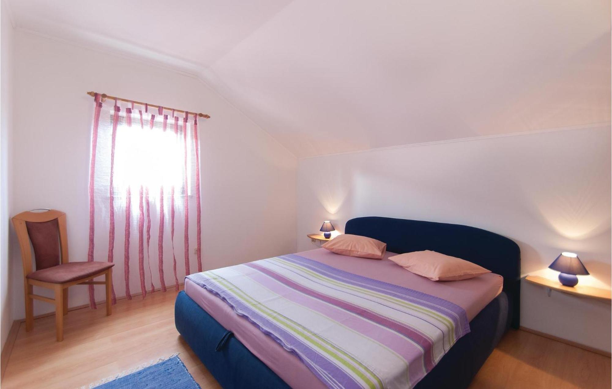 Lovely Apartment In Rovinj With Kitchen Luaran gambar